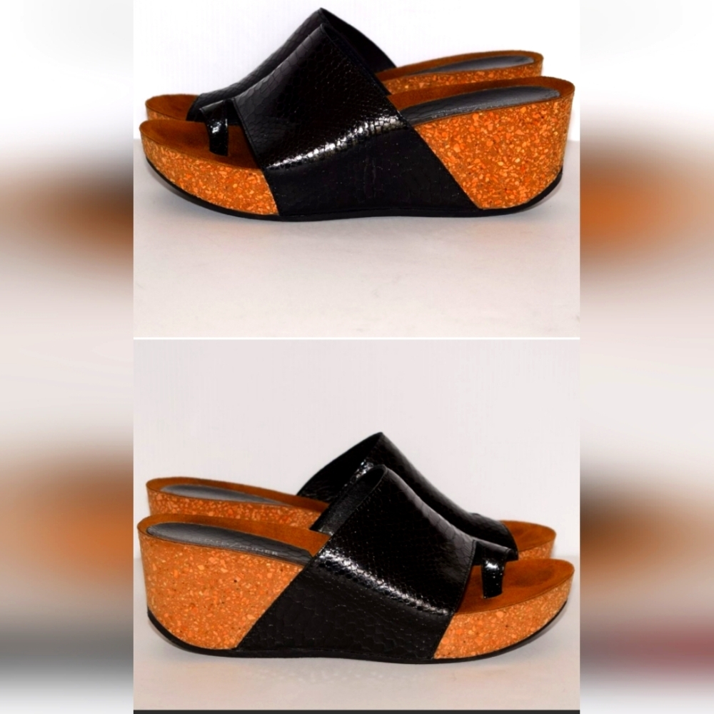 Donald Pliner wedge